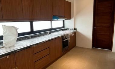 7 BEDROOM FOR SALE IN AYALA ALABANG VILLAGE