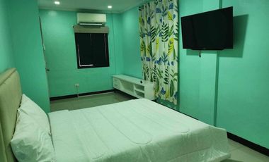 2 Bedrooms Apartment near SM Clark and Walking St