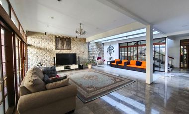 Dijual Rumah Mewah Asri Siap Huni Sayap Sarijadi pasteur Bandung dekat ke Area Wisata Lembang