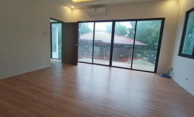 House with POOL in Buenavista Hills 1 Tagaytay for SALE for 25M! for RENT 70k per month