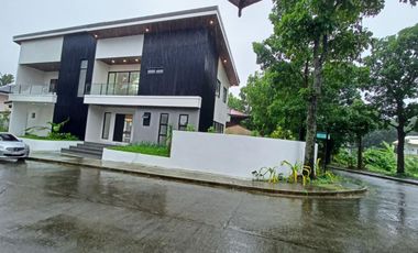 House with POOL in Buenavista Hills 1 Tagaytay for SALE for 25M! for RENT 70k per month