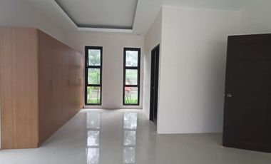 House with POOL in Buenavista Hills 1 Tagaytay for SALE for 25M! for RENT 70k per month