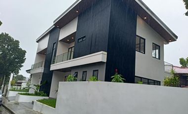 House with POOL in Buenavista Hills 1 Tagaytay for SALE for 25M! for RENT 70k per month