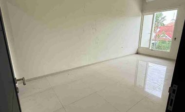 JUAL RUMAH (GN) di CITRALAND TAMAN INTERNASIONAL VILLAGE SURABAYA