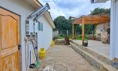 Sincrónica propiedades Arrienda Gran Casa Remodelada Con Vista Al Mar, El Quisco