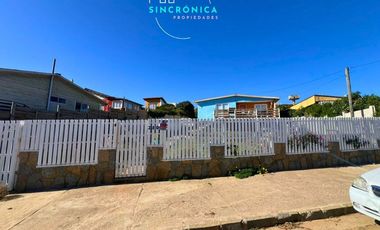 Sincrónica propiedades Arrienda Gran Casa Remodelada Con Vista Al Mar, El Quisco