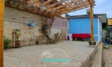 Sincrónica propiedades Arrienda Gran Casa Remodelada Con Vista Al Mar, El Quisco