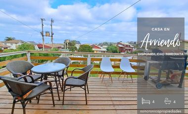 Sincrónica propiedades Arrienda Gran Casa Remodelada Con Vista Al Mar, El Quisco