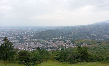 Lote “El Refugio” – 12 800 m² con casa de 314 m² en Cerro Los Cristales