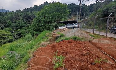 Lote “El Refugio” – 12 800 m² con casa de 314 m² en Cerro Los Cristales