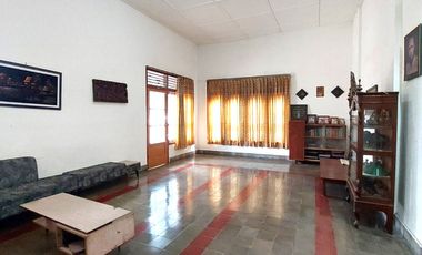 Rumah Klasik Strategis Halaman Luas dekat Malioboro