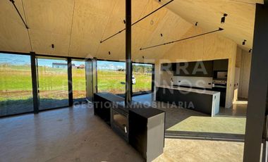 Se venda sin comisión cómoda y moderna casa ¡NUEVA!