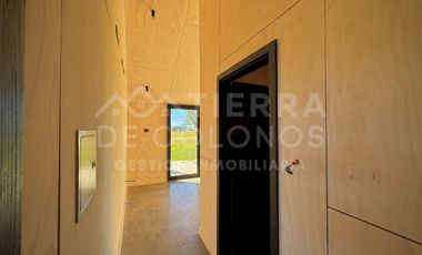 Se venda sin comisión cómoda y moderna casa ¡NUEVA!