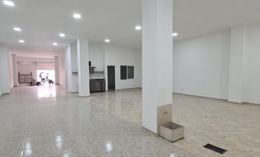 ALQUILO LOCAL COMERCIAL 200 M2  PRADOIS DEL NORTE