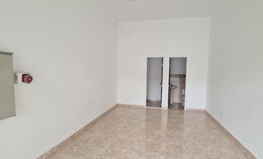 ALQUILO LOCAL COMERCIAL 200 M2  PRADOIS DEL NORTE