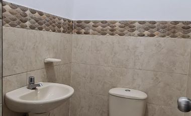 ALQUILO LOCAL COMERCIAL 200 M2  PRADOIS DEL NORTE