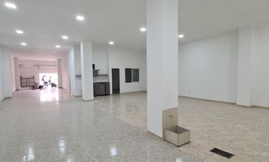 ALQUILO LOCAL COMERCIAL 200 M2  PRADOIS DEL NORTE