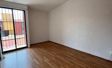 CASA EN VENTA EN FRACC. EL OLIMPO TOLUCA