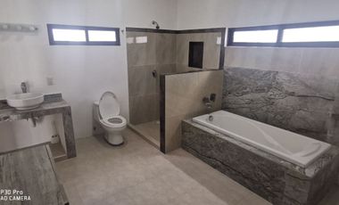 RENTA DE CASA EN FRAC LAS AMERICAS CON 3 HAB. RECIEN REMODELADA