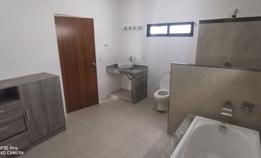 RENTA DE CASA EN FRAC LAS AMERICAS CON 3 HAB. RECIEN REMODELADA