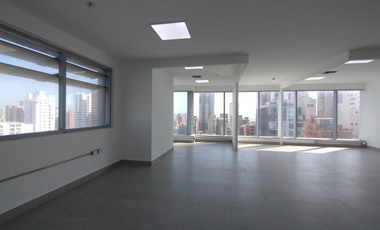 Oficina en arriendo en Alto Prado.