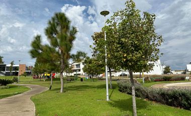 Terreno en esquina en venta en Valle Imperial