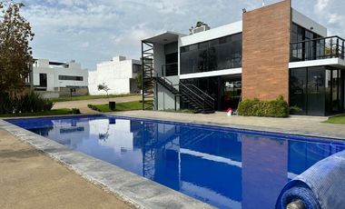 Terreno en esquina en venta en Valle Imperial