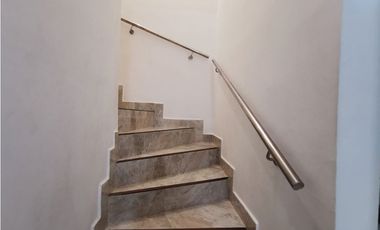 VENTA CASA EN CONJUNTO CERRADO SECTOR CISNE SANTA MARTA – H.I