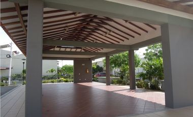 VENTA CASA EN CONJUNTO CERRADO SECTOR CISNE SANTA MARTA – H.I