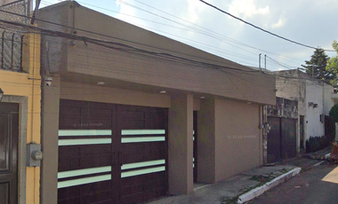 ¡¡VIVE EN ELEGANTE Y AMPLIA CASA EN REMATE EN CUAJIMALPA CDMX!!