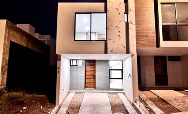 Casa en venta en Zimalta, Tlaquepaque