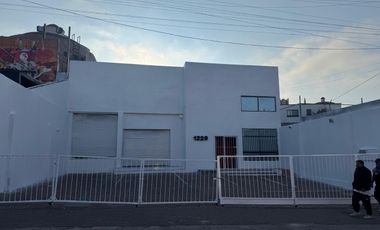 Bodega Comercial en Avenida