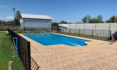 ¡Exclusiva Casa en Condominio con Portón Eléctrico en Pelarco!