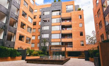 En venta departamento en Cuenca, edif. Atlantida