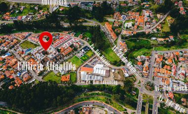 En venta departamento en Cuenca, edif. Atlantida