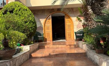 ATRACTIVA Y ESPACIOSA CASA EN SAN BORJA,