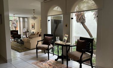 ATRACTIVA Y ESPACIOSA CASA EN SAN BORJA,