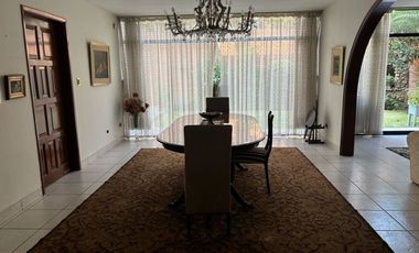 ATRACTIVA Y ESPACIOSA CASA EN SAN BORJA,