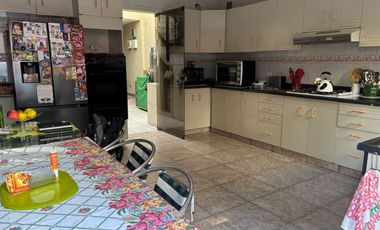 ATRACTIVA Y ESPACIOSA CASA EN SAN BORJA,