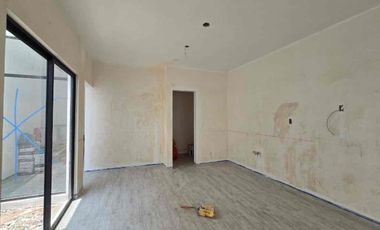 Casa en venta dentro de Fracc Privado Royal Campestre zona sur pte de la ciudad 200 mts2
