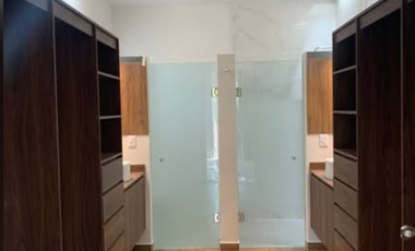 🏡 Casa en Renta / Venta en El Bosque Country Club 📍 Vive con lujo frente al campo de golf ⛳