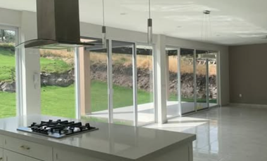 🏡 Casa en Renta / Venta en El Bosque Country Club 📍 Vive con lujo frente al campo de golf ⛳