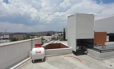 CASA UNA PLANTA EN LOMALTA TRES MARIAS MORELIA