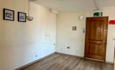Arriendo Oficina 100 MT2, Calle Barros Arana entre Calle  Salas - Serrano