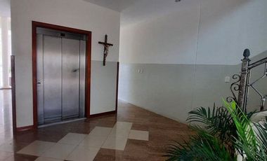 Avenida Edgar Córdova, Edificio Elite