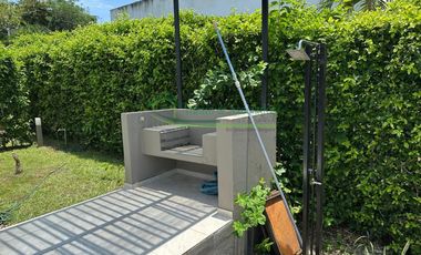 Nilo Cundinamarca Arrendamos hermosa casa con piscina privada en el Condominio Pacoli sobre vía Panamericana Melgar- Girardot.