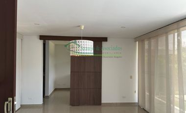 Nilo Cundinamarca Arrendamos hermosa casa con piscina privada en el Condominio Pacoli sobre vía Panamericana Melgar- Girardot.