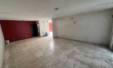 Edificio en esquina en venta