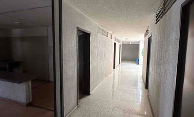 Edificio en esquina en venta