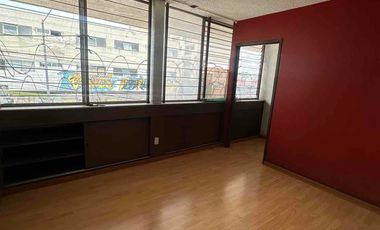 Edificio en esquina en venta